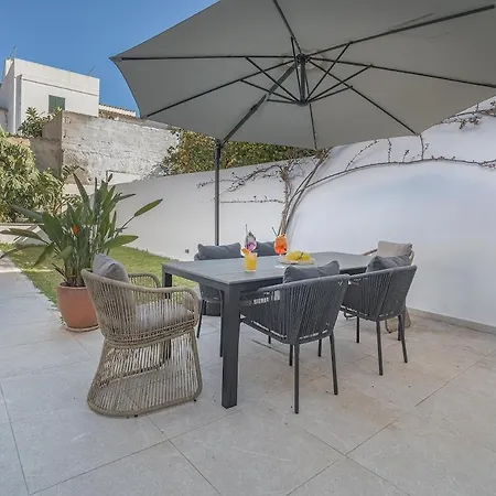 Stadthaus Mit Garten Und Dachterrasse -casa Villanova * 波连斯萨